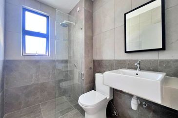 Bandar Tun Hussein Onn