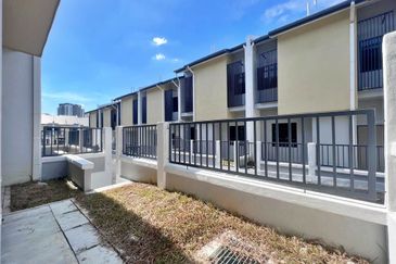 Bandar Tun Hussein Onn