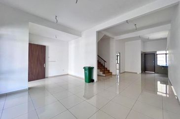 Bandar Tun Hussein Onn