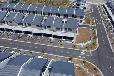 Bandar Tun Hussein Onn