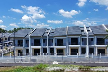 Bandar Tun Hussein Onn