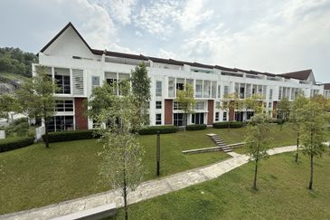 Residensi Emerald Damai (Emerald Hills)