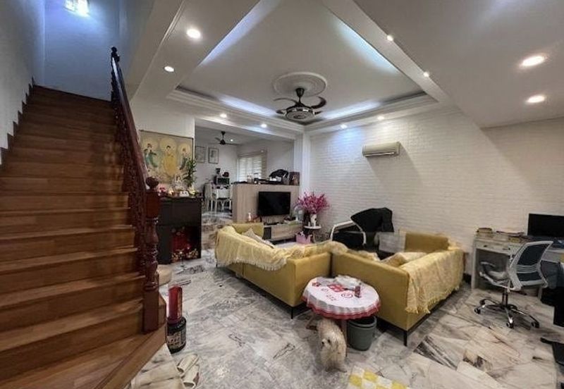 Persiaran Sungai Long 7