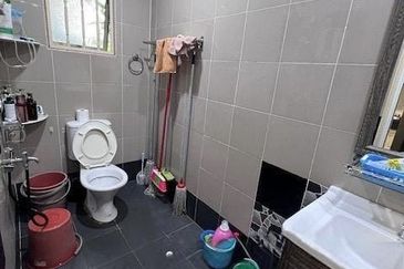 Persiaran Sungai Long 7