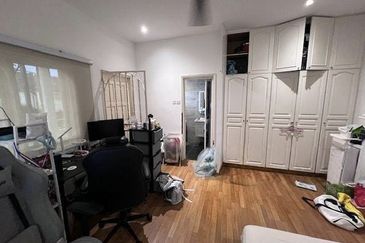 Persiaran Sungai Long 7