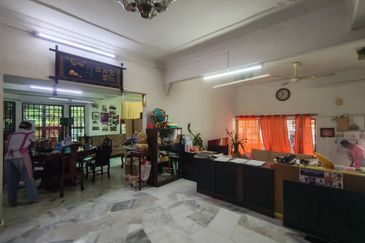 Persiaran Sungai Long 7