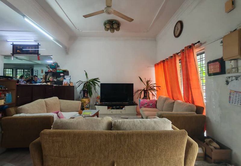 Persiaran Sungai Long 7