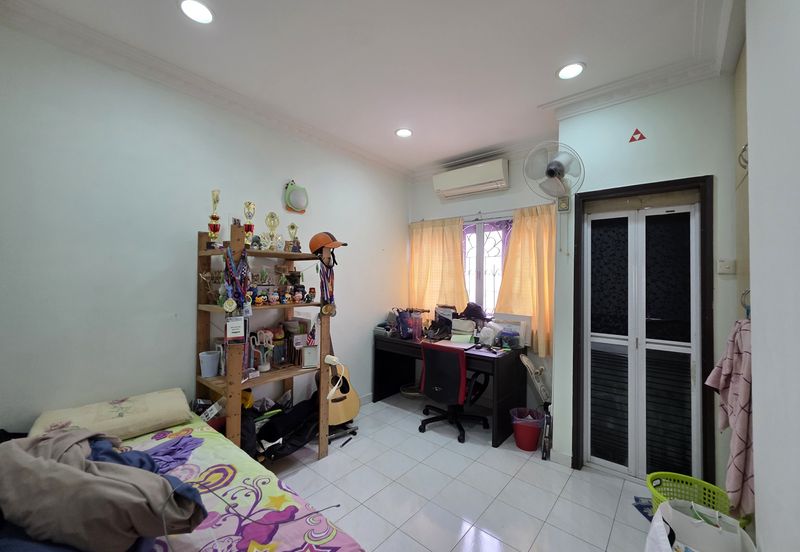 Taman Bukit Anggerik