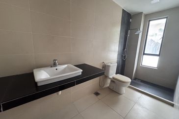 Bukit Suria Garden Village