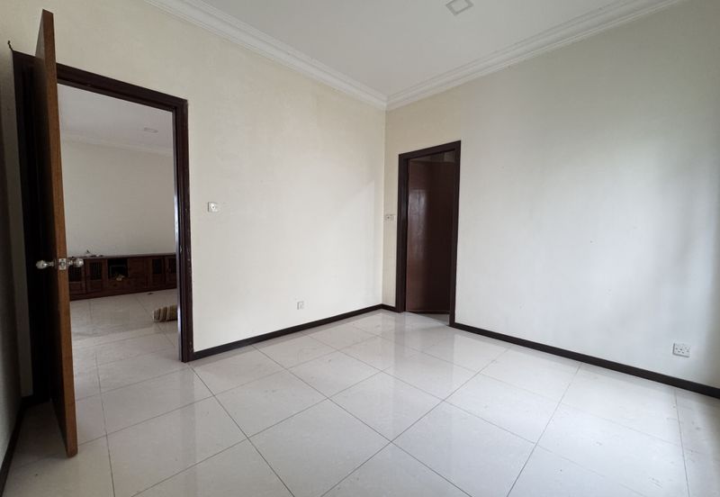 Bukit Suria Garden Village