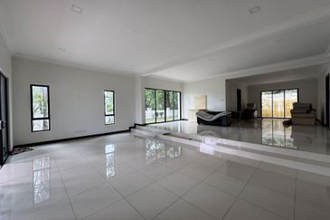 Bukit Suria Garden Village