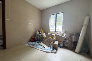 Bukit Suria Garden Village