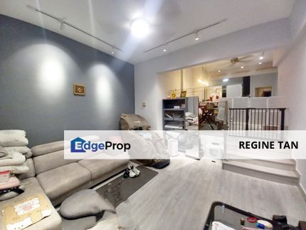 Serdang, Bayan Villa Townhouse with Lift 1348 sq ft for Sale , Selangor, Seri Kembangan