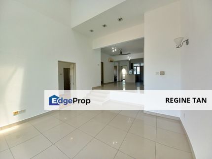 Bukit Serdang, Bayan Villa Endlot Townhouse with Lift 1385 sq ft for Sale , Selangor, Seri Kembangan