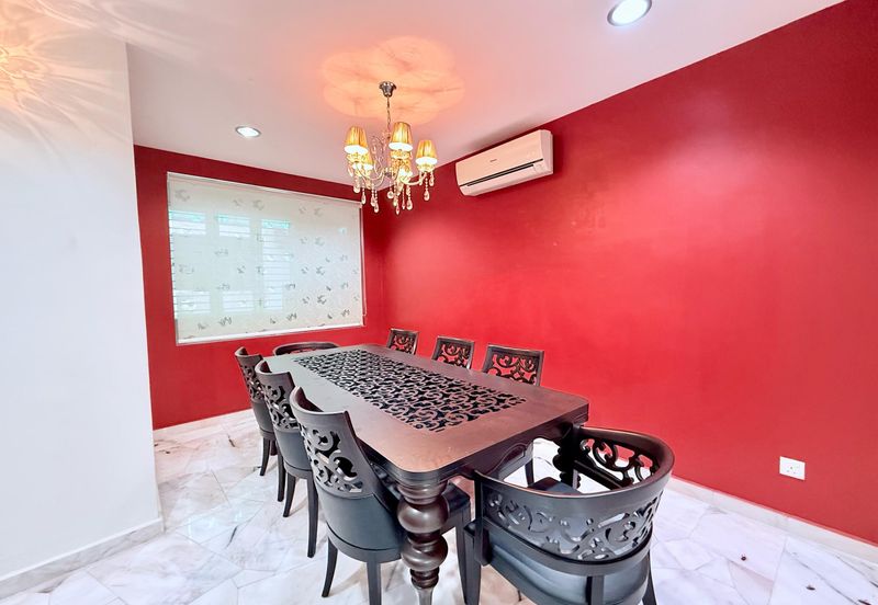 SL7, Bandar Sungai Long