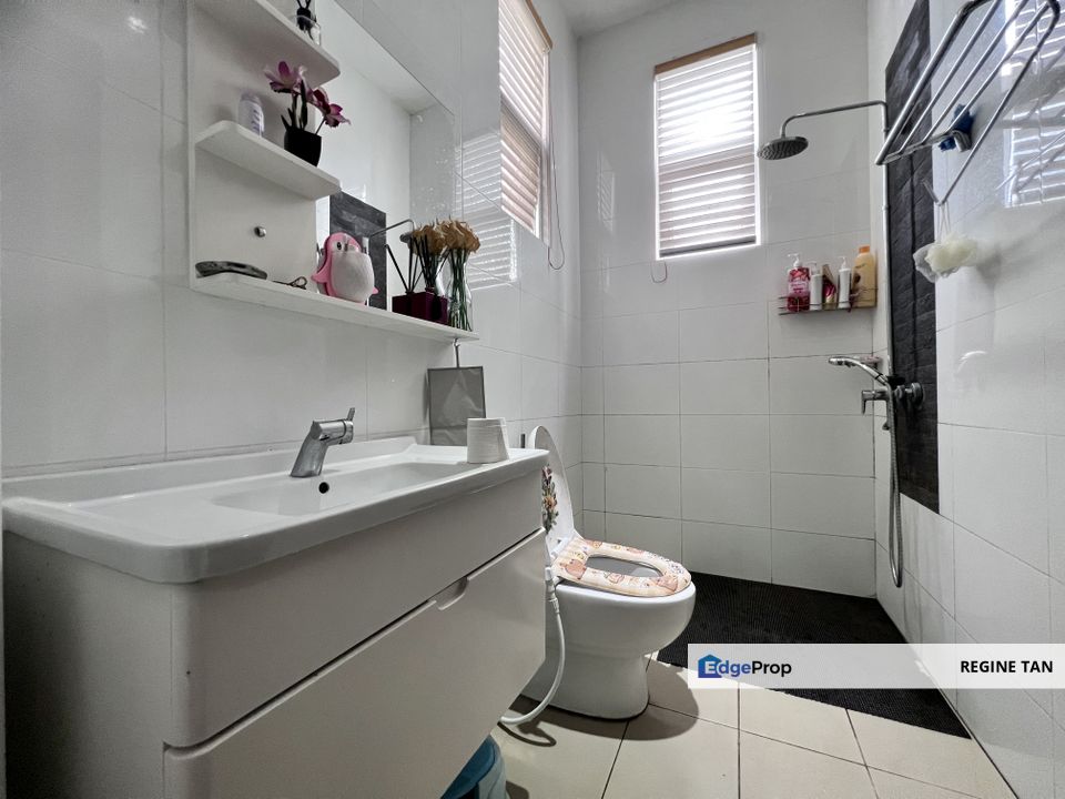 Mahkota Cheras 3 Storey Bungalow 66'x89' with Swimming Pool for Sale , Selangor, Cheras