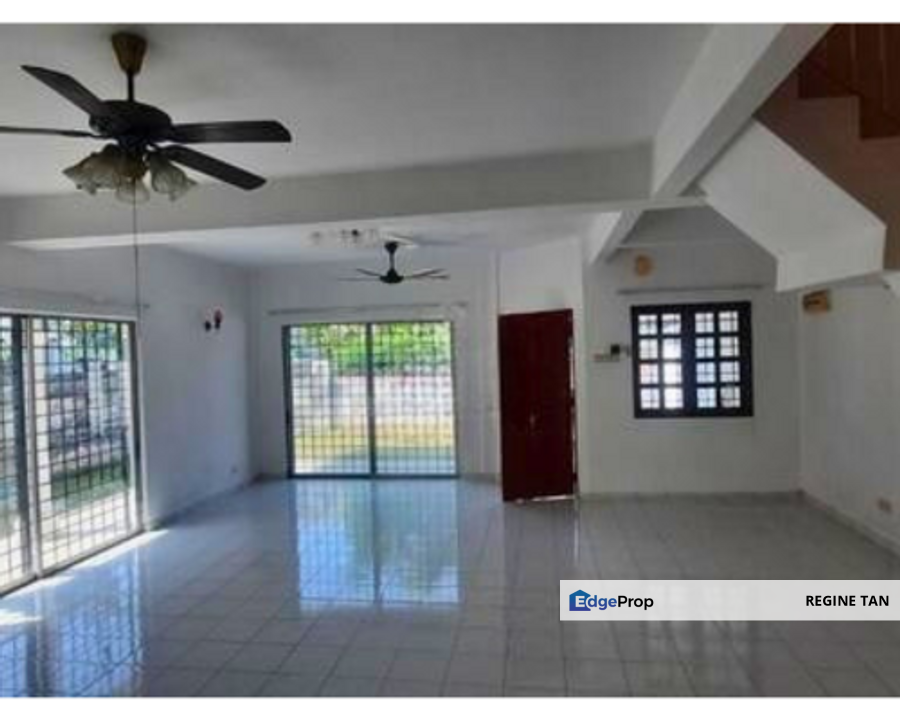 Taman Taming Jaya, Taming Kiri Newly Refurbished 2 Storey Semi-D for Sale , Selangor, Balakong