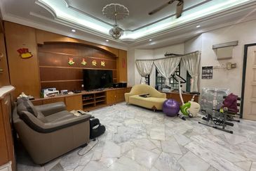 SL 4, Bandar Sungai Long