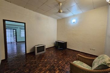 SL 4, Bandar Sungai Long