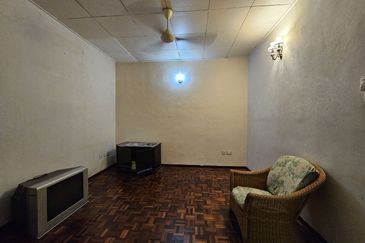 SL 4, Bandar Sungai Long