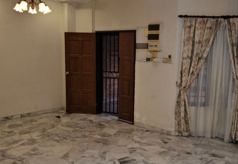 SL 4, Bandar Sungai Long