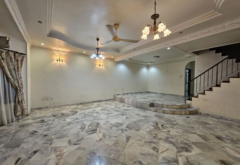 SL 4, Bandar Sungai Long