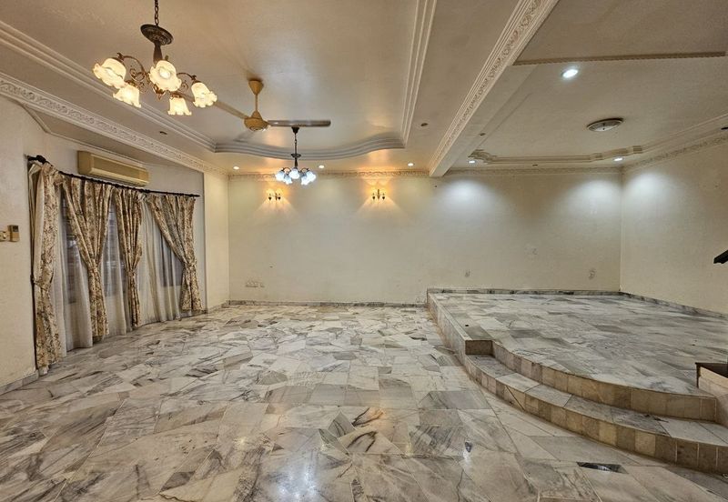 SL 4, Bandar Sungai Long