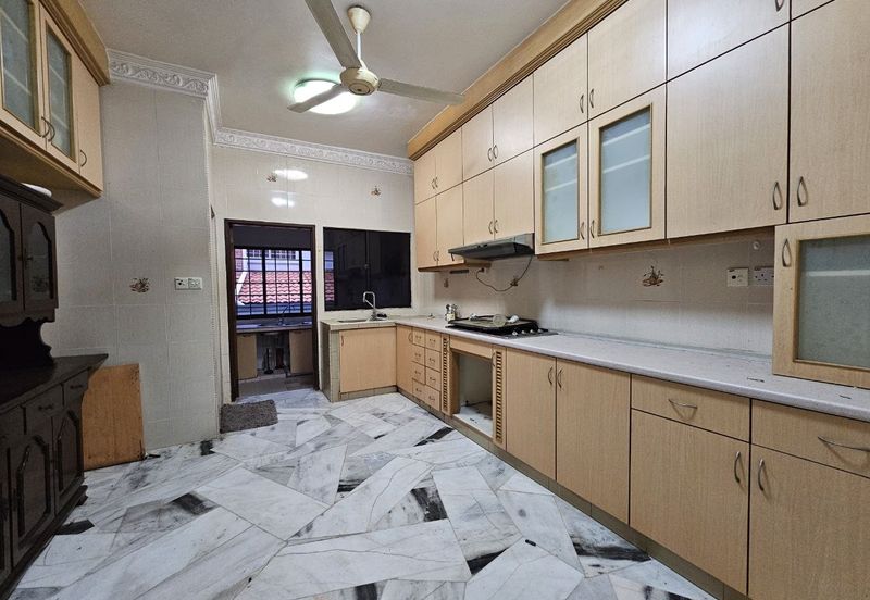 SL 4, Bandar Sungai Long