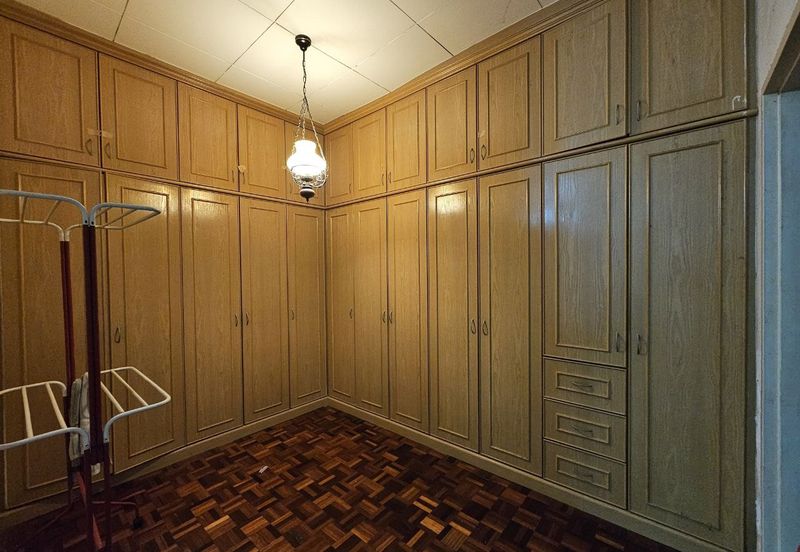 SL 4, Bandar Sungai Long