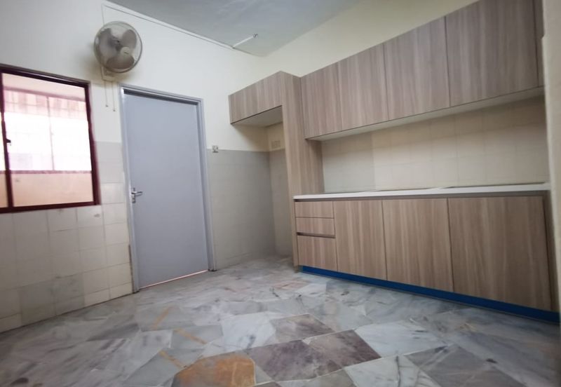 SL7, Bandar Sungai Long