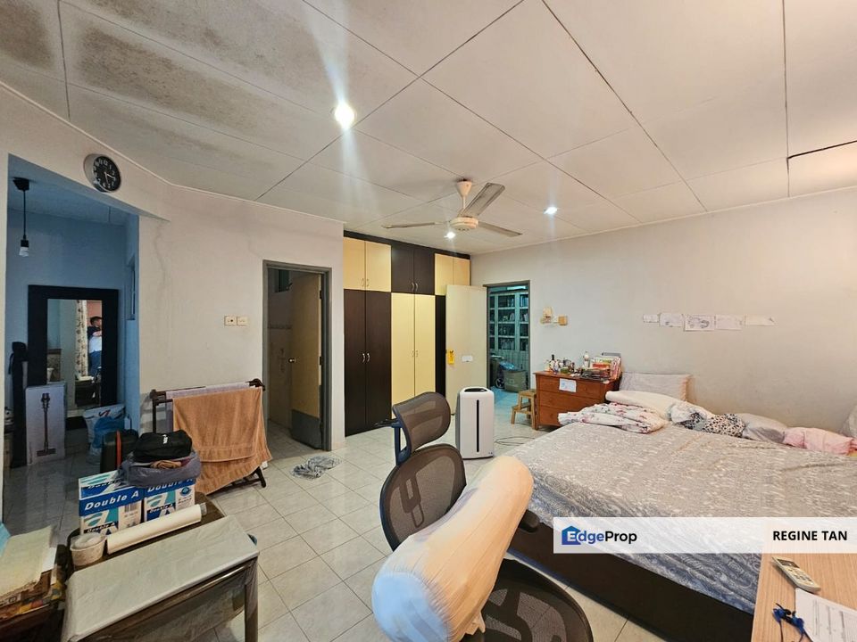 Taman Seri Taming Gated Guarded Well Mantained 2 Storey House for Sale Key on Hand , Selangor, Cheras