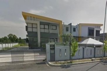 Lekas 32 Industrial Park