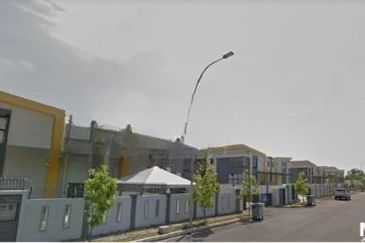 Lekas 32 Industrial Park