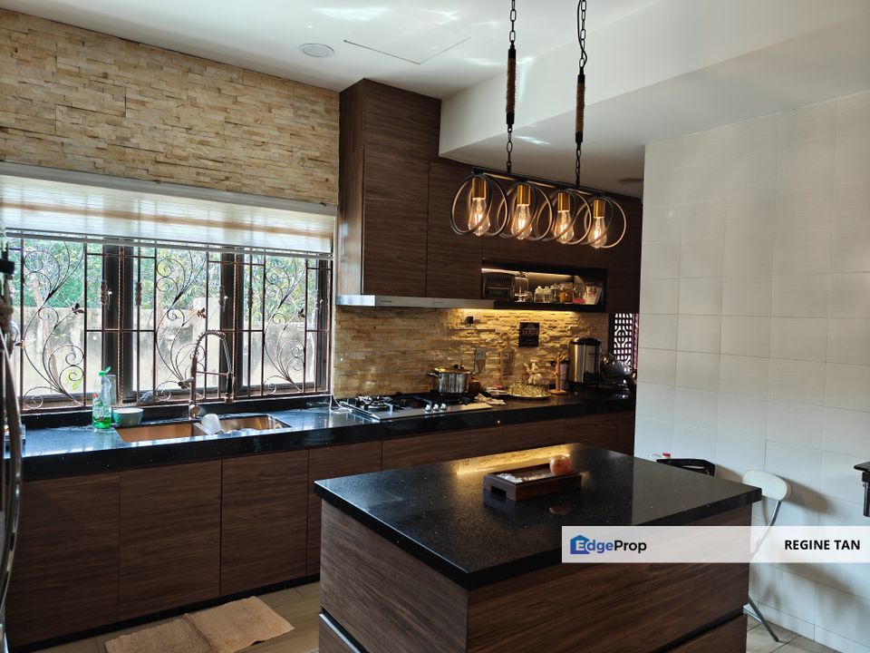 Balakong, Kajang Venture Heights 3 Storey Terrace Renovated for Sale , Selangor, Cheras South