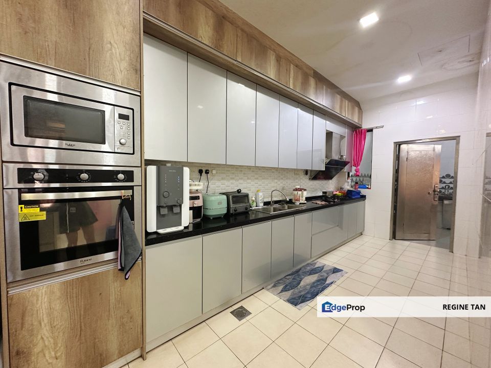 Sutera Residences, Kajang 2 Storey Endlot Semi-D with Garden for sale , Selangor, Kajang