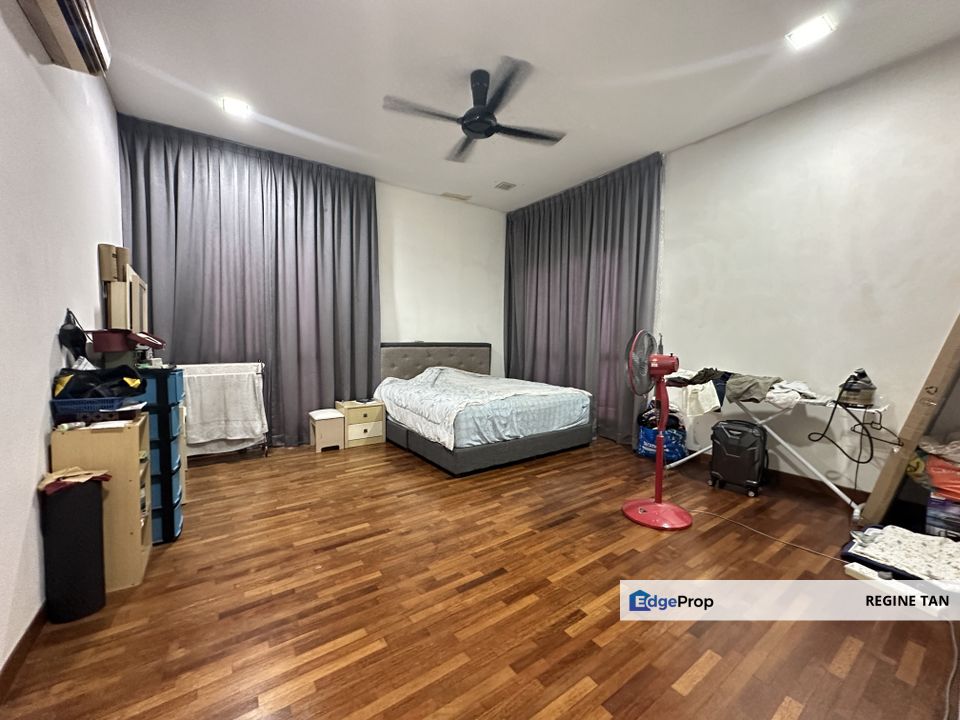 Sutera Residences, Kajang 2 Storey Endlot Semi-D with Garden for sale , Selangor, Kajang