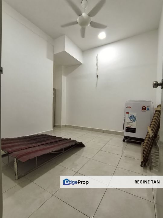 Sungai Long G Floor Townhouse 1/2 Storey Partly Furnished for rent , Selangor, Kajang