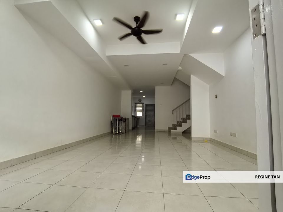 Sungai Long G Floor Townhouse 1/2 Storey Partly Furnished for rent , Selangor, Kajang