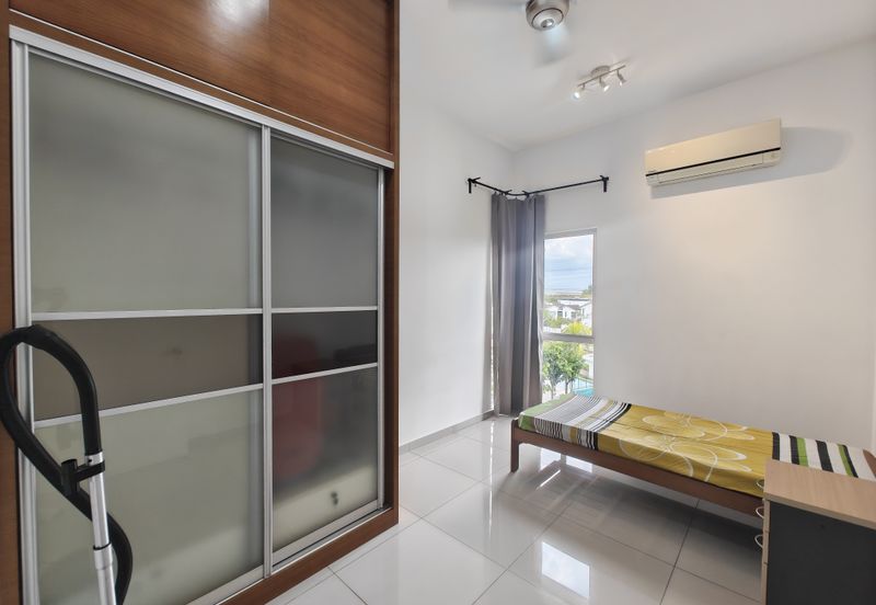 Jadite Suites @ Jade Hills