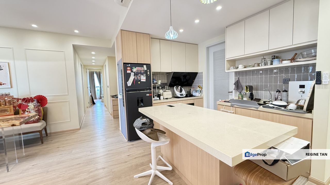 Emerald Hills Alam Damai Fully Furnished 1195 sqft for sale , Kuala Lumpur, Cheras