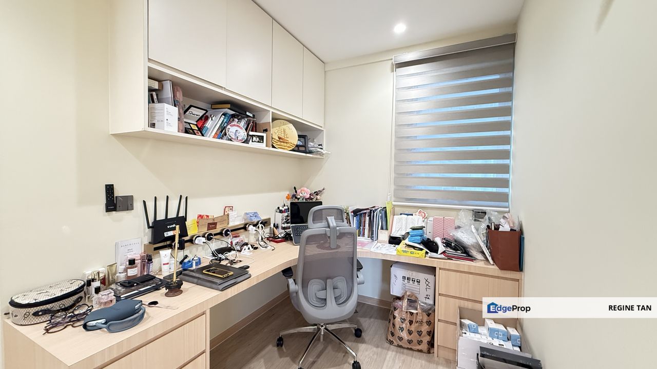 Emerald Hills Alam Damai Fully Furnished 1195 sqft for sale , Kuala Lumpur, Cheras