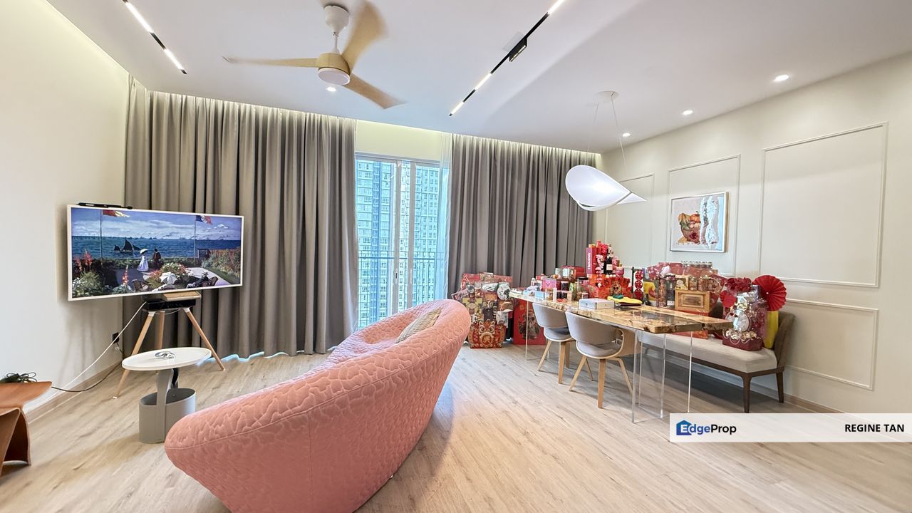 Emerald Hills Alam Damai Fully Furnished 1195 sqft for sale , Kuala Lumpur, Cheras