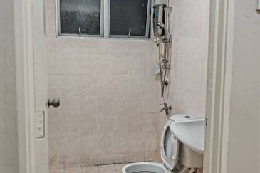 Prima Regency (Abbey Court)