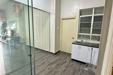 D'Larkin Residence (Delima Larkin)