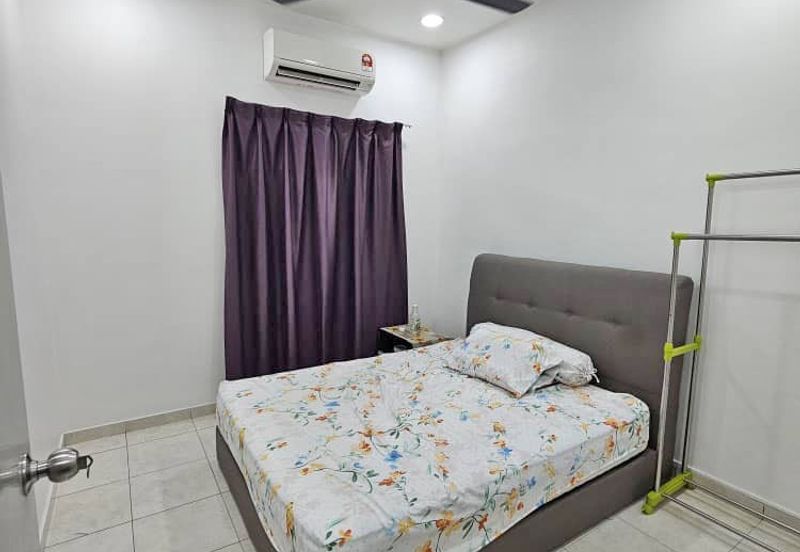 Jalan Setia Tropika 2/11