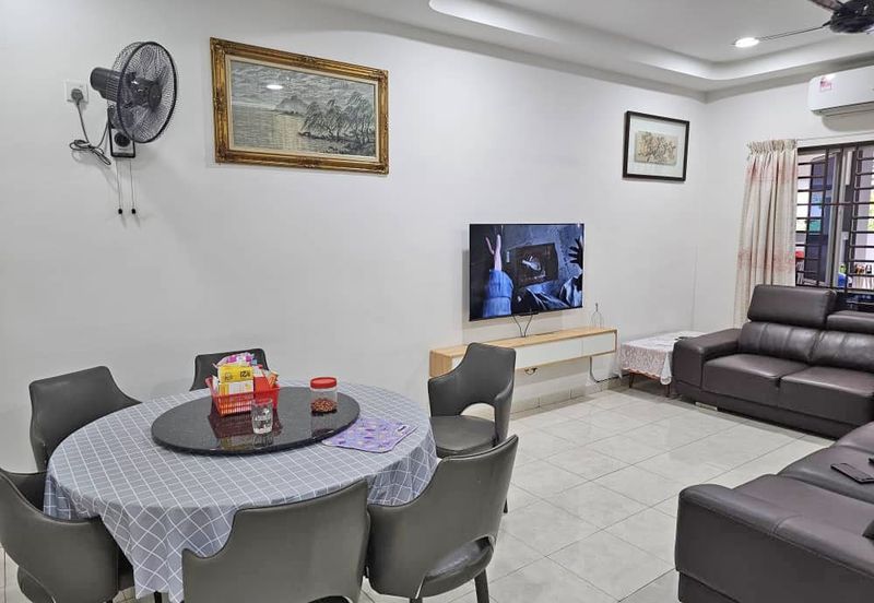 Jalan Setia Tropika 2/11