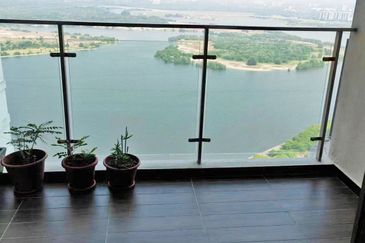 Royal Strand @ Country Garden Danga Bay