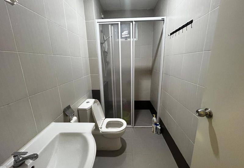 Meridin Bayvue Apartment