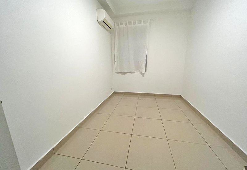 Meridin Bayvue Apartment