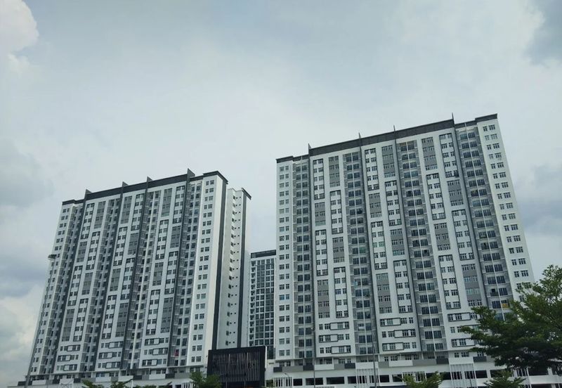 Meridin Bayvue Apartment